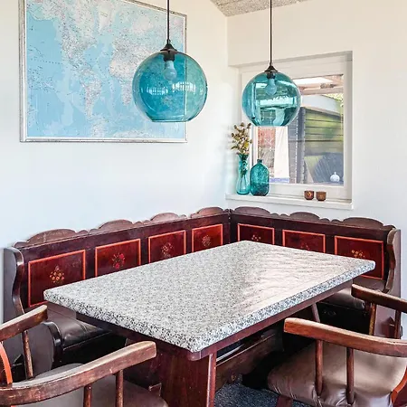 Two-bedroom In * Allingabro